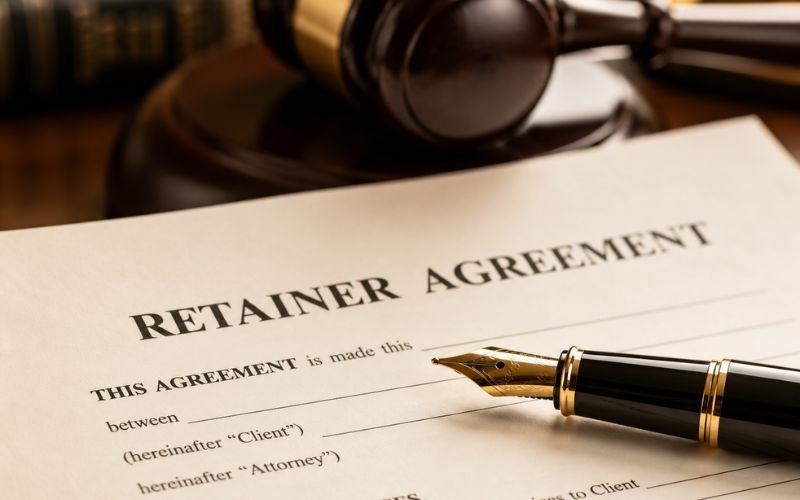 Flat fee and hourly billing legal retainer contract for a criminal defense attorney